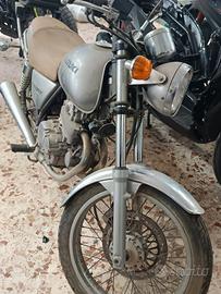 Suzuki TU 250 - 1999