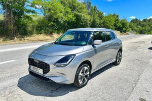 SUZUKI Swift 1.2 Hybrid 4X4 AllGrip Top