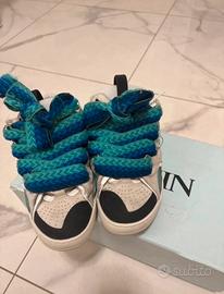 Lanvin  Curb