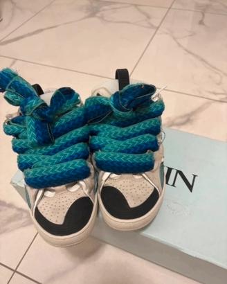 Lanvin  Curb
