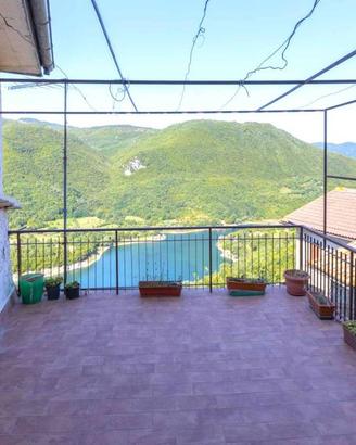 Casa indipendente di 117 m² con 5 locali a Ascrea