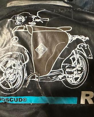 Tucano Urbano coprigambe scooter Termoscud R019