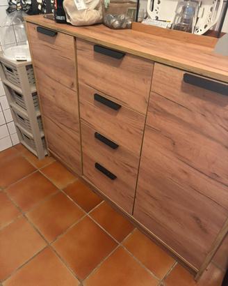 Mobile credenza/tv