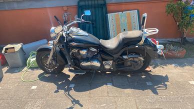 Moto Kawasaki VN900