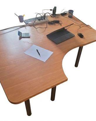 Scrivanie prestigiose piano lavoro legno GRATIS