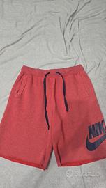 Pantaloncini Nike rossi