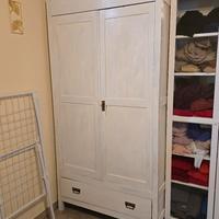 Armadio arte povera bianco