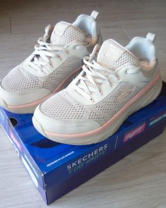 Scarpe Skechers D’Lux Walker e D’Lites