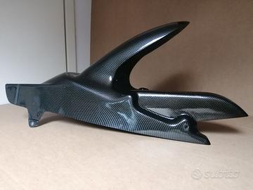 Copriruota post. in carbonio per Honda CBR 600 F