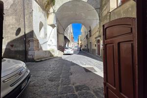 NEGOZIO A MONTESARCHIO