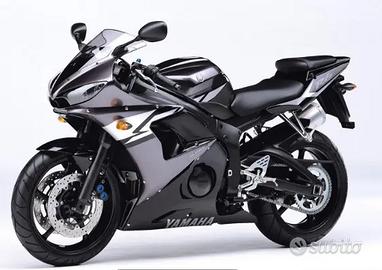 YAMAHA R6 INIZIEZIONE RICAMBI