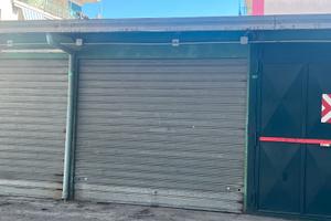 Fitta di box auto o deposito