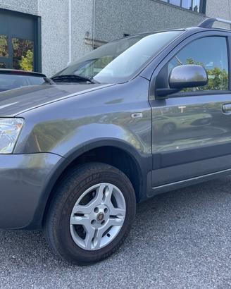 Fiat Panda 1.3 MJT 16V DPF 4x4 *Neopatentati*Solo 