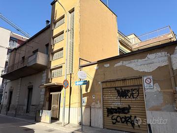 Centrale appartamento indipendente cantina box