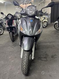 Piaggio Medley 150