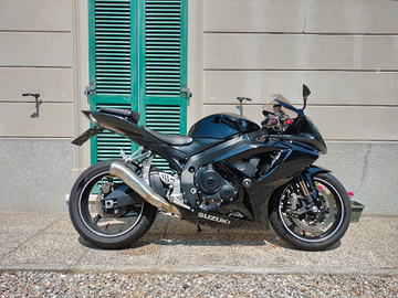 Suzuki gsx 750 r