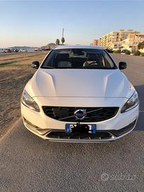 Volvo v60 cross country d3