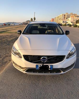 Volvo v60 cross country d3