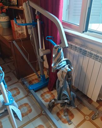 Sollevatore elettrico per persone anziane
