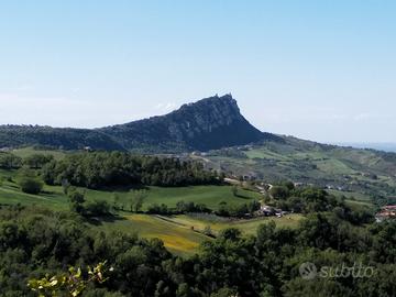 Sassofeltrio (rn) montelicciano (pu): terreni