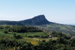 Sassofeltrio (rn) montelicciano (pu): terreni