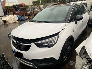 Opel crossland X ricambi