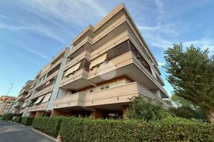 4 LOCALI A ROMA