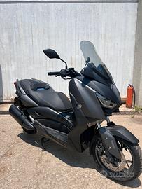 Yamaha x max 300