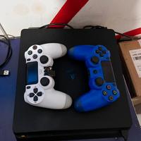 ps4 con due controller prezzo trattabile