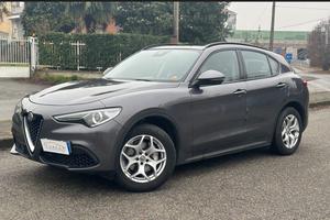 Alfa Romeo Stelvio Executive 2.0 #8378