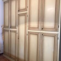 Armadio in legno massello