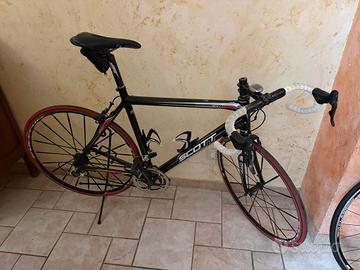 bici da corsa Scott cr1