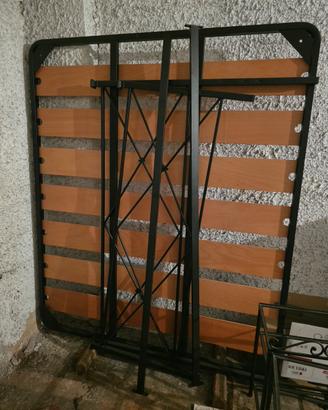 letto matrimoniale in ferro battuto + comodini