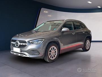 Mercedes-Benz GLA 180 d Automatic Business Extra
