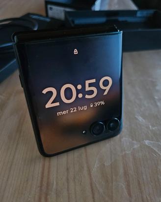 Motorola Razr 60 Ultra 5G 512GB - Garanzia Ufficia