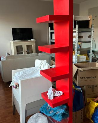 Libreria verticale Lack ( ikea) rossa