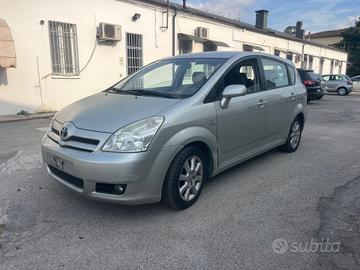 Toyota Corolla Verso 2.2 16V D-4D