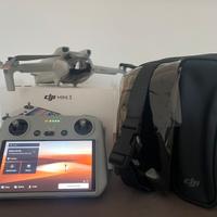 DJI mini 3 + 2 sd + borsa (1 anno di vita) garanzi