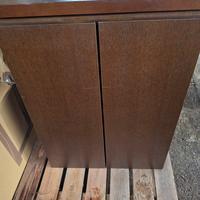 mobile basso marrone