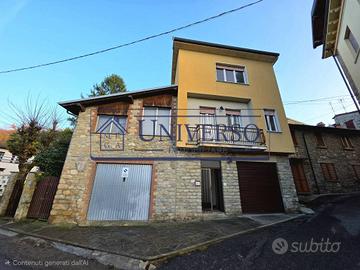 Casa indipendente di 205 m² con 4 locali e box aut