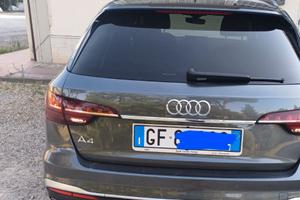 AUDI A4 AVANT S LINE