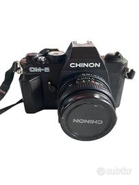 Macchina fotografica analogica Chinon