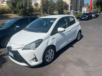 Yaris hibrid