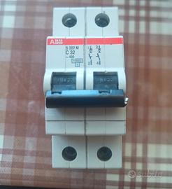 interruttore Magnetotermico 32A