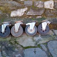 4 ruote da ponteggio !