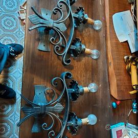 Coppia di lampadari da muro vintage 