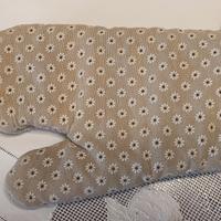 Guanto da forno beige e bianco