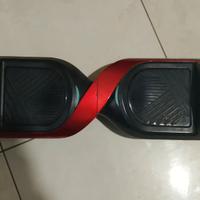 Hoverboard elettrico con casse Bluetooth e luci LE
