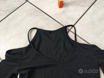 maglietta da donna con spalle scoperte 