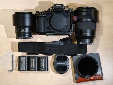 Kit Panasonic Lumix S5IIX + ottiche + accessori